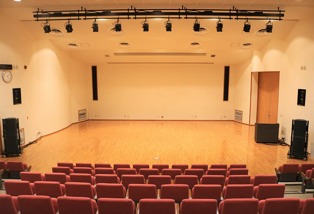 多目的ホール